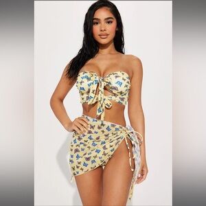 SET ME FREE THREE PEICE BIKINI SET ADJUSTABLE W TIES AND REMOVABLE CUPS MEDIUM